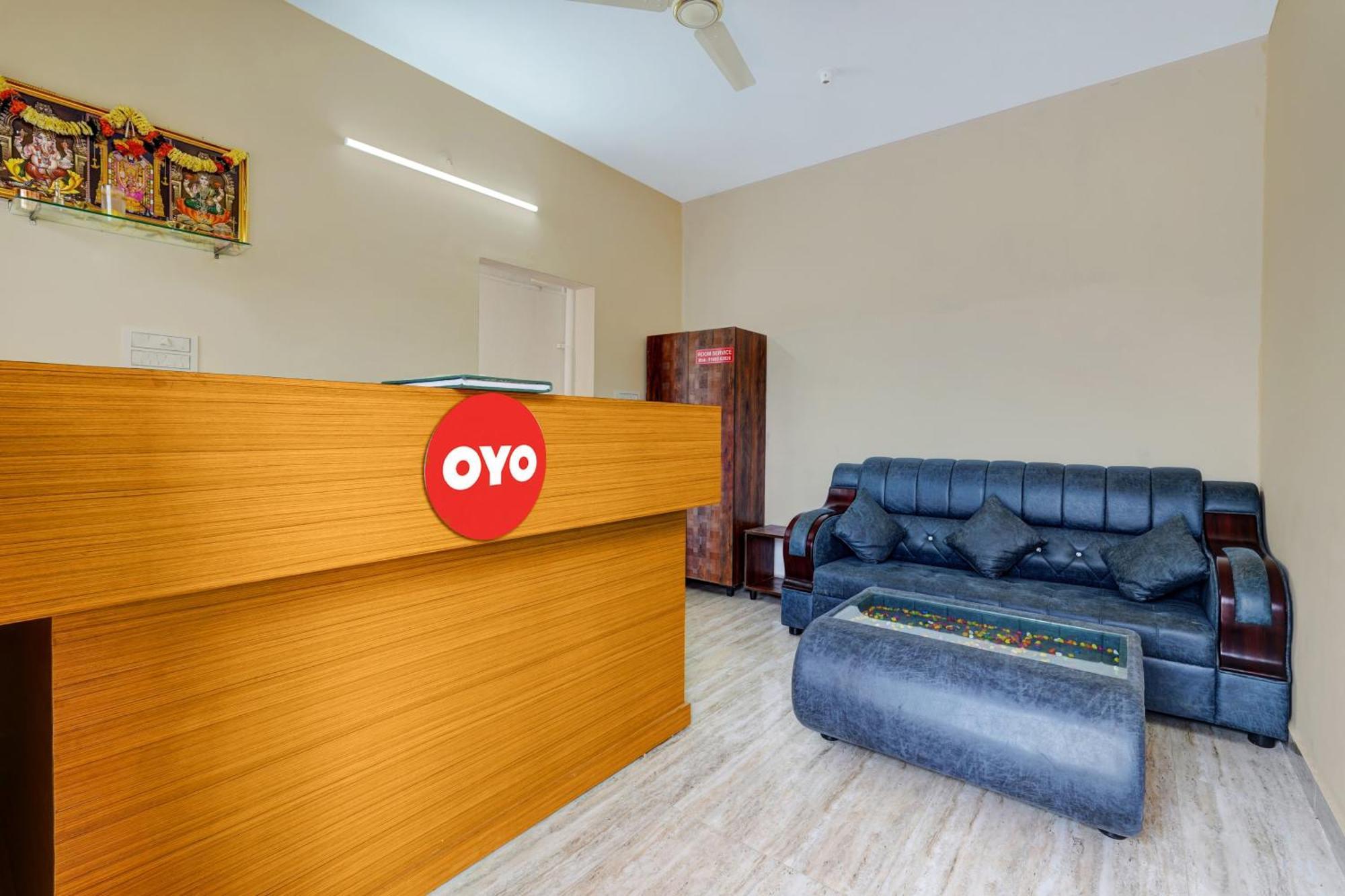 Oyo Flagship Shri Sai Palace Kumbalgod Екстер'єр фото